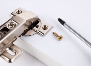 Rohrbach-Kuechen-AG-Themenkachel-Reparatur-Kueche